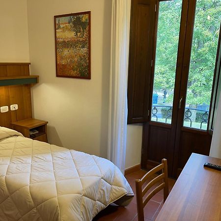 Hotel Rifugio La Foresta วัลลอมโบรซา ภายนอก รูปภาพ