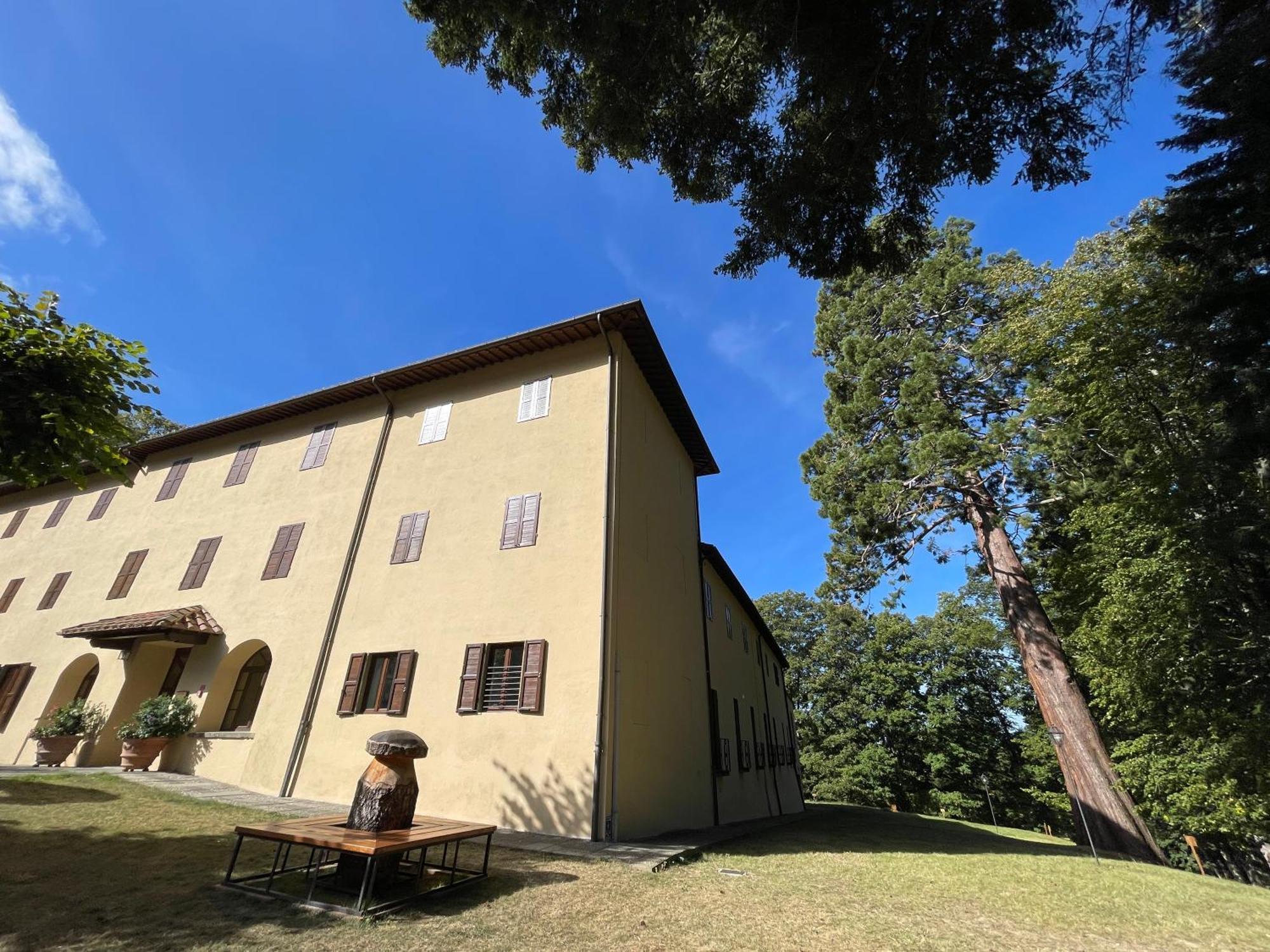 Hotel Rifugio La Foresta วัลลอมโบรซา ภายนอก รูปภาพ