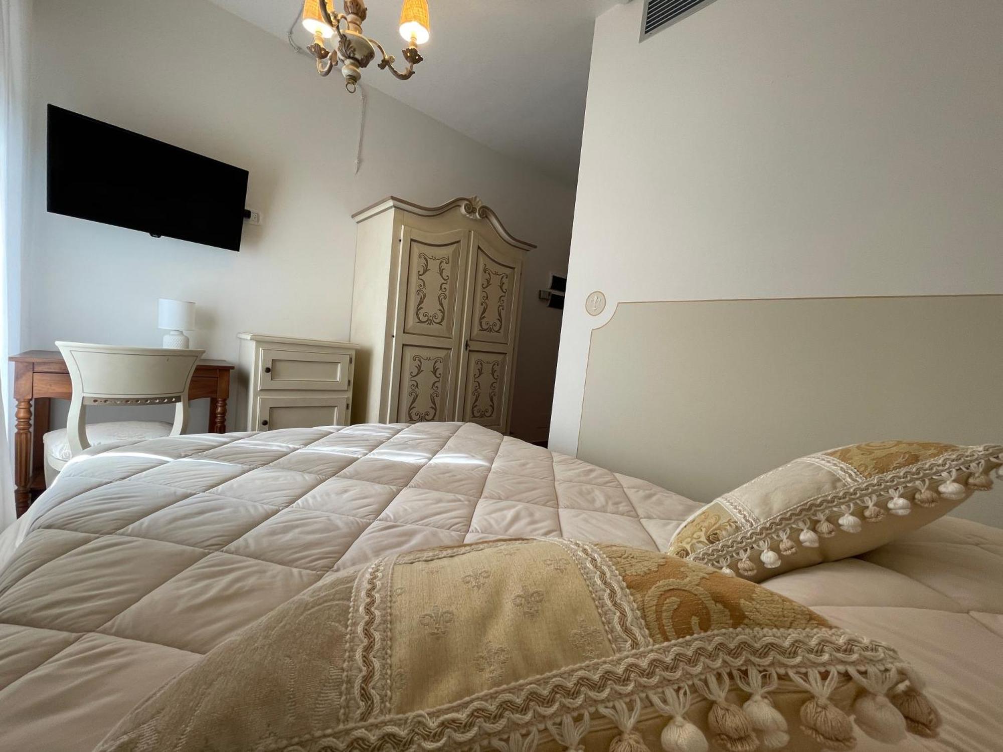 Hotel Rifugio La Foresta วัลลอมโบรซา ภายนอก รูปภาพ