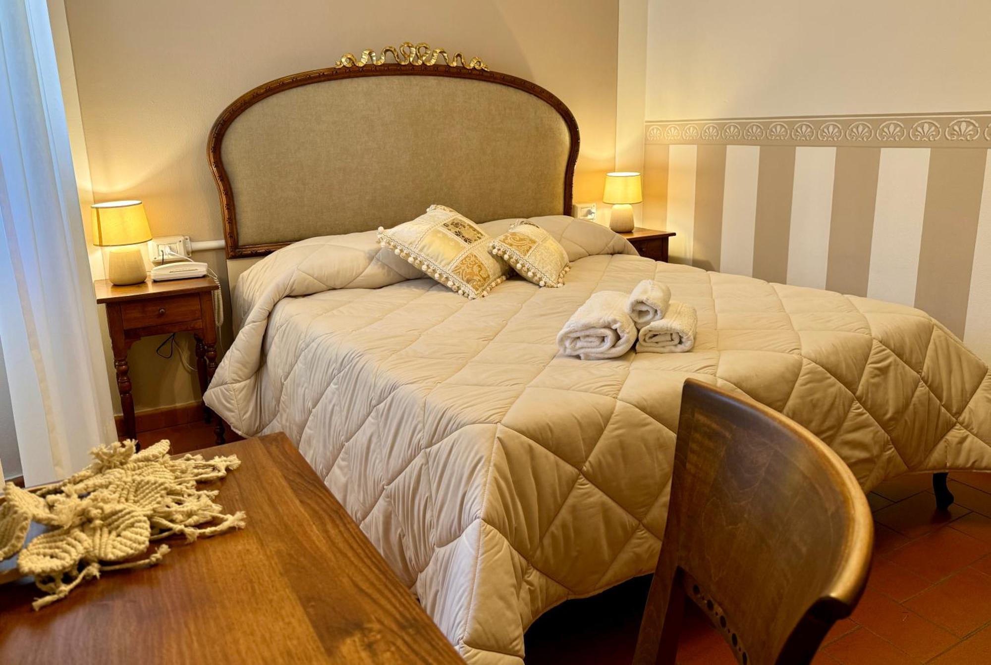 Hotel Rifugio La Foresta วัลลอมโบรซา ภายนอก รูปภาพ